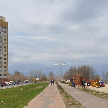 Apartament Near Dnieper Cherkasy Exterior foto